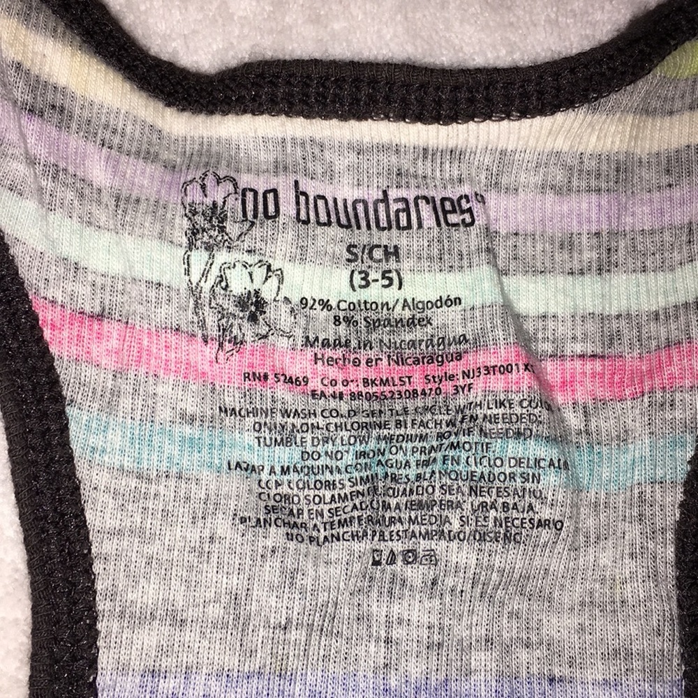 Tank tops - Picture 5 of 6